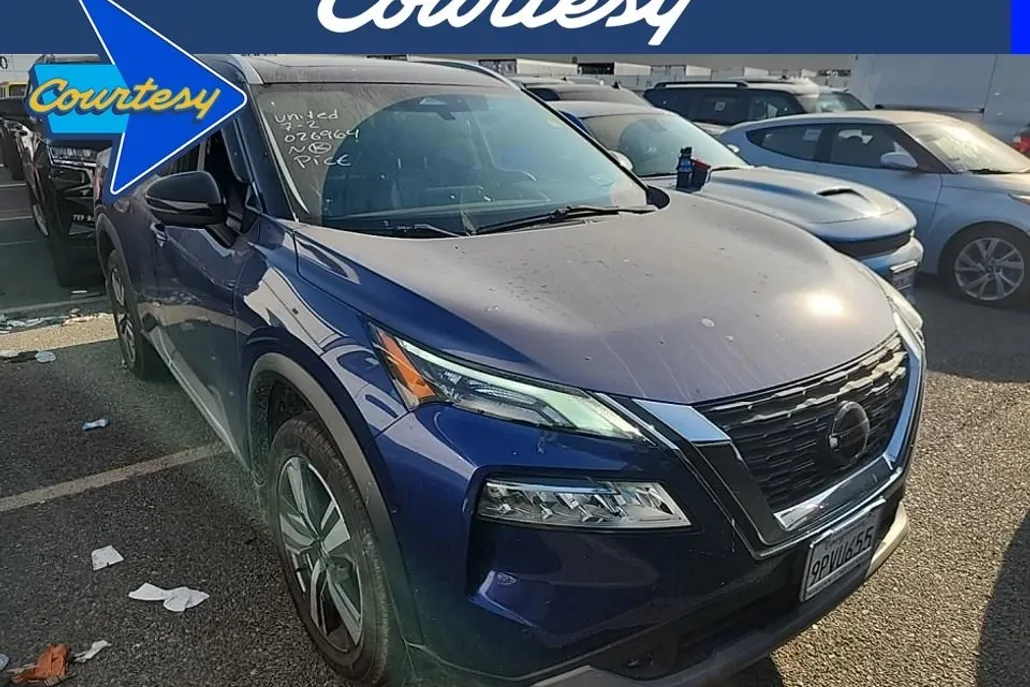 2021 Nissan Rogue SL photo 1
