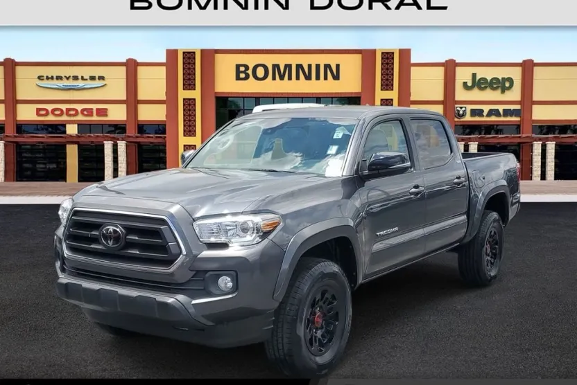 2022 Toyota Tacoma SR5 V6 photo 1