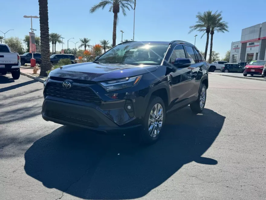 2025 Toyota RAV4 XLE Premium photo 1