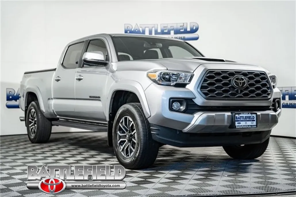 2023 Toyota Tacoma TRD Sport V6 photo 1