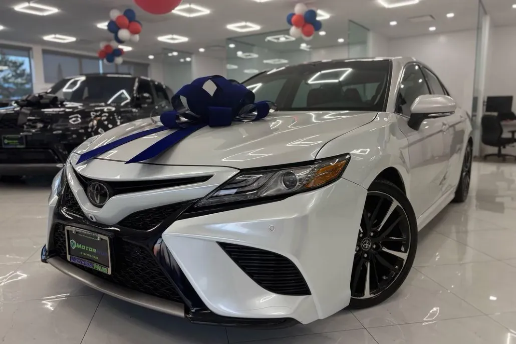 2018 Toyota Camry XSE V6 photo 1