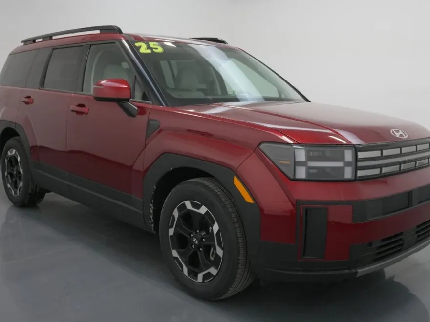 2025 Hyundai Santa Fe SEL photo 1