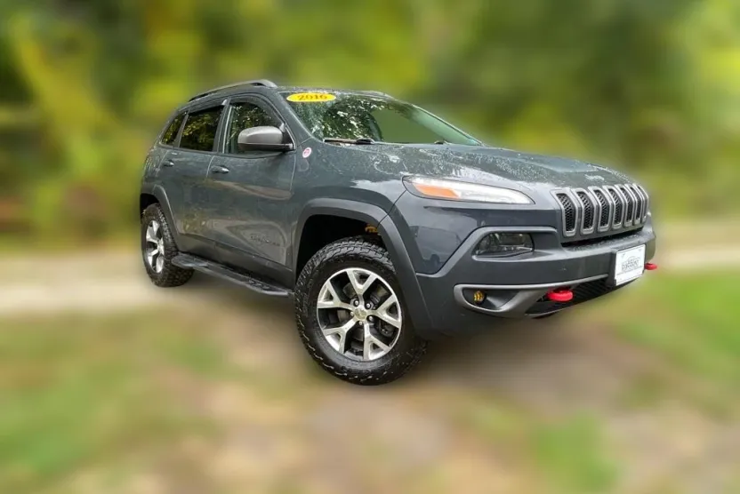2016 Jeep Cherokee Trailhawk photo 1