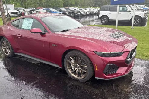 2025 Ford Mustang GT Premium photo 1