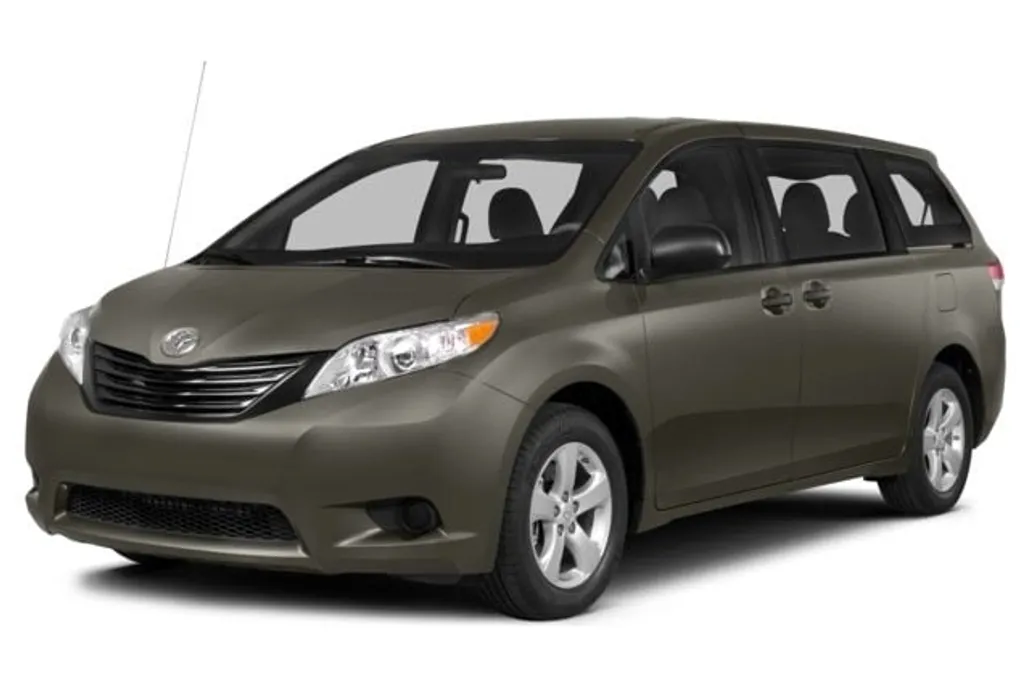 2014 Toyota Sienna L photo 1