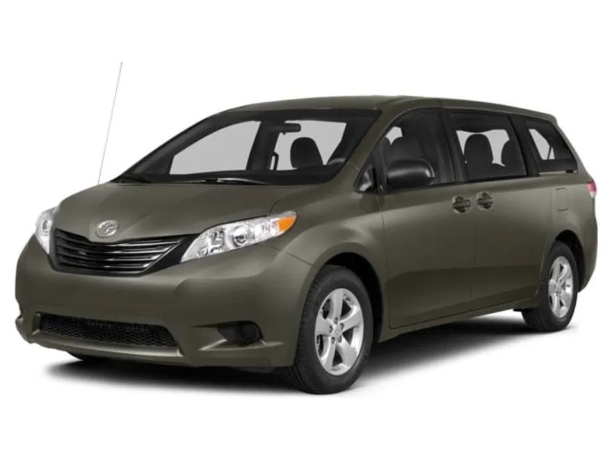 2014 Toyota Sienna L photo 1