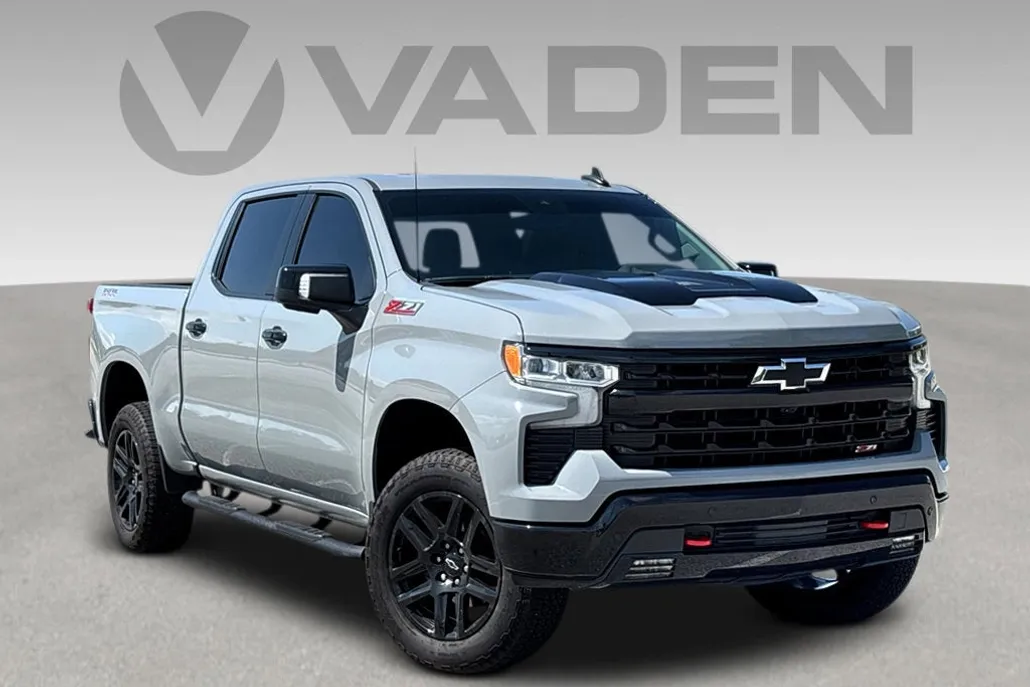 2024 Chevrolet Silverado 1500 LT Trail Boss photo 1
