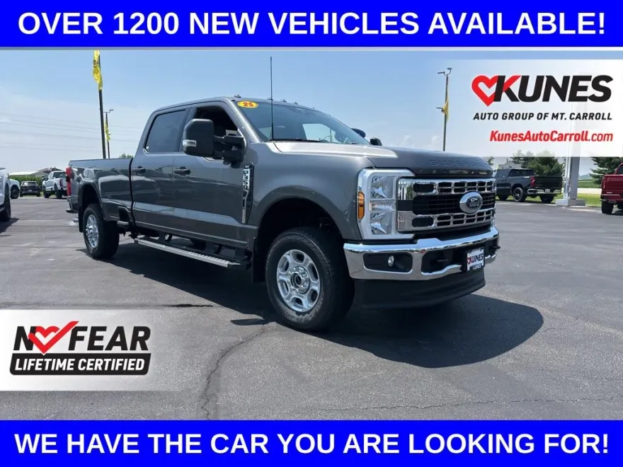 2025 Ford F-350 photo 1