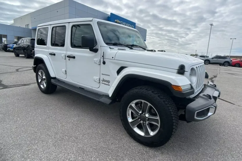 2020 Jeep Wrangler Unlimited Sahara photo 1