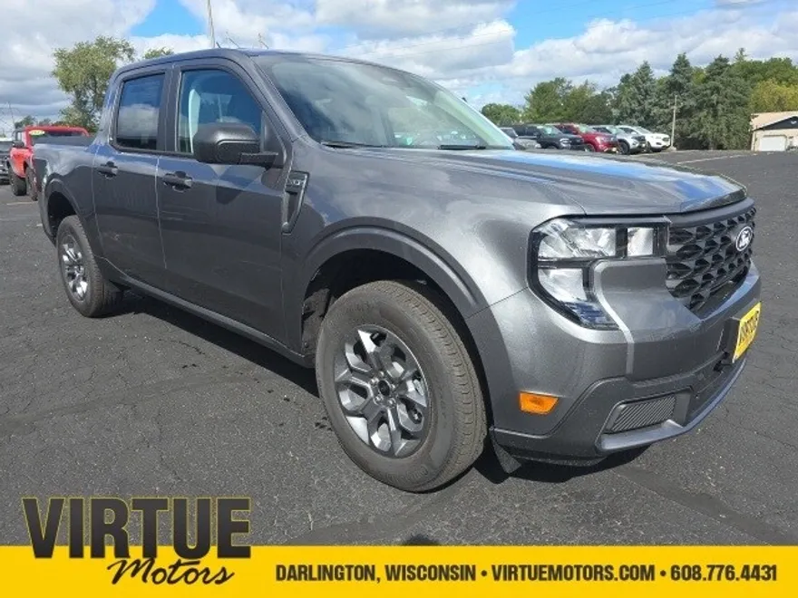 2025 Ford Maverick XLT photo 1