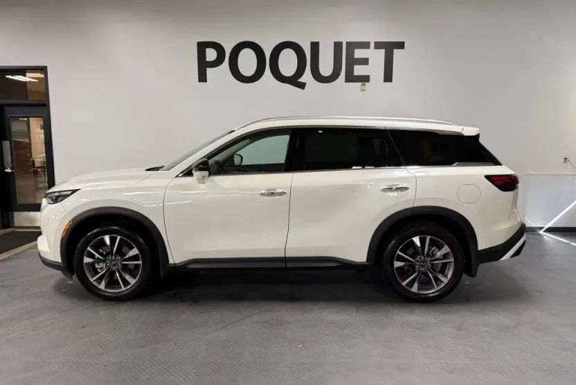 2024 Infiniti QX60 Luxe photo 1