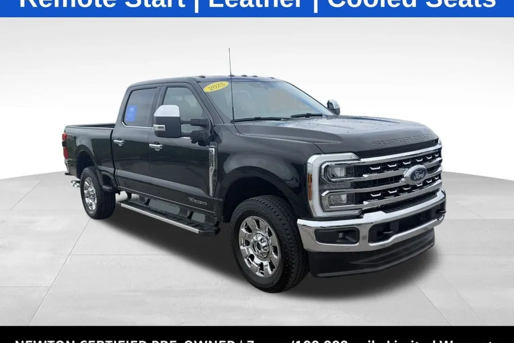 2025 Ford F-250 Lariat photo 1