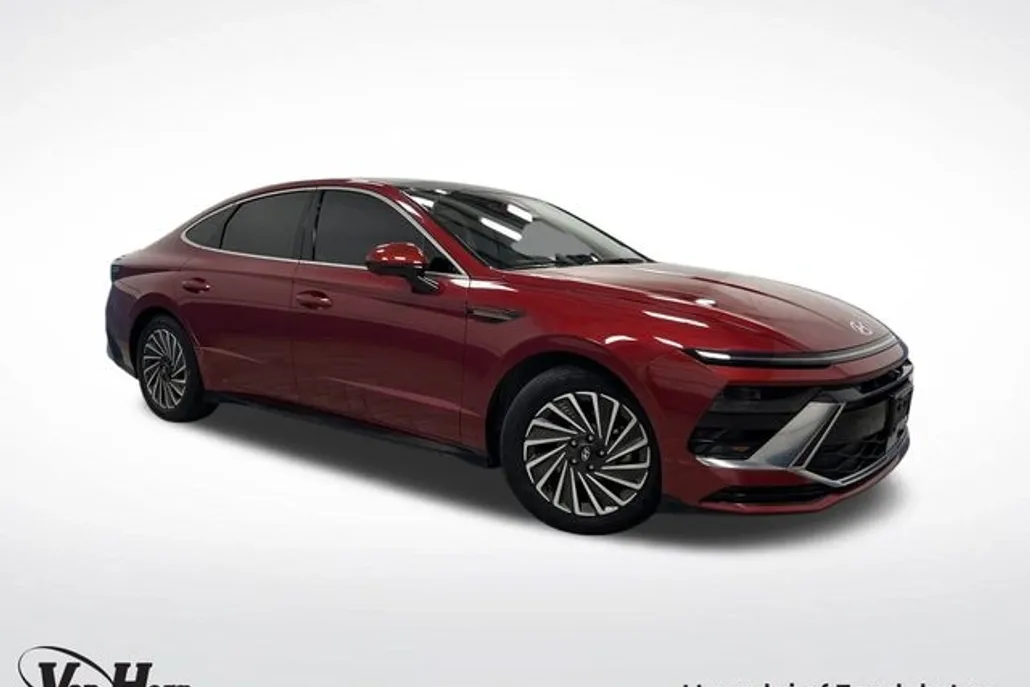 2024 Hyundai Sonata Hybrid Limited photo 1