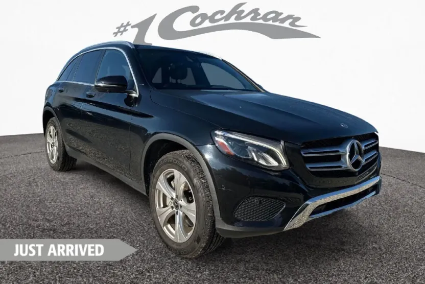 2018 Mercedes Benz GLC 300 4MATIC photo 1