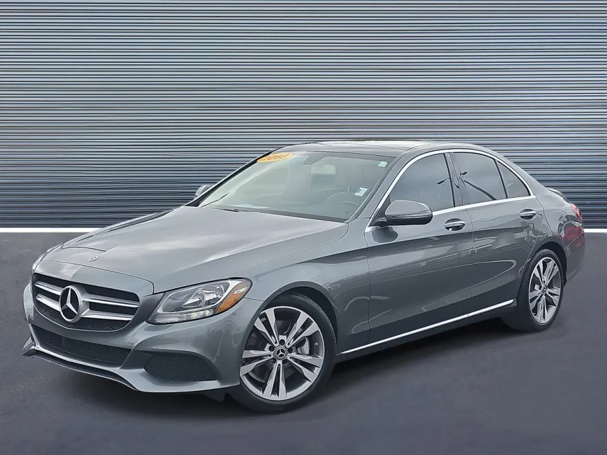 2018 Mercedes Benz C 300 Sedan photo 1
