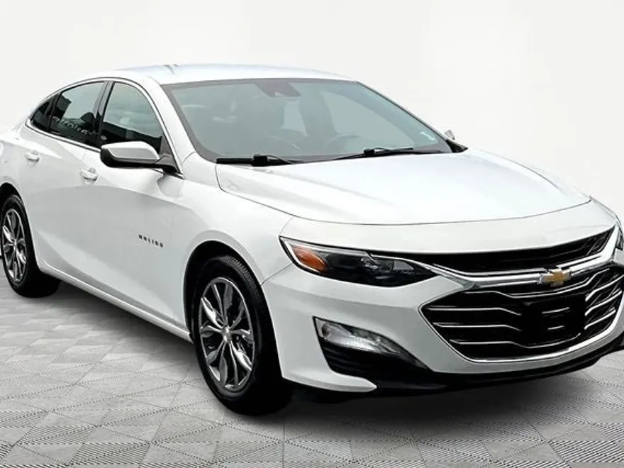 2021 Chevrolet Malibu 1LT photo 1
