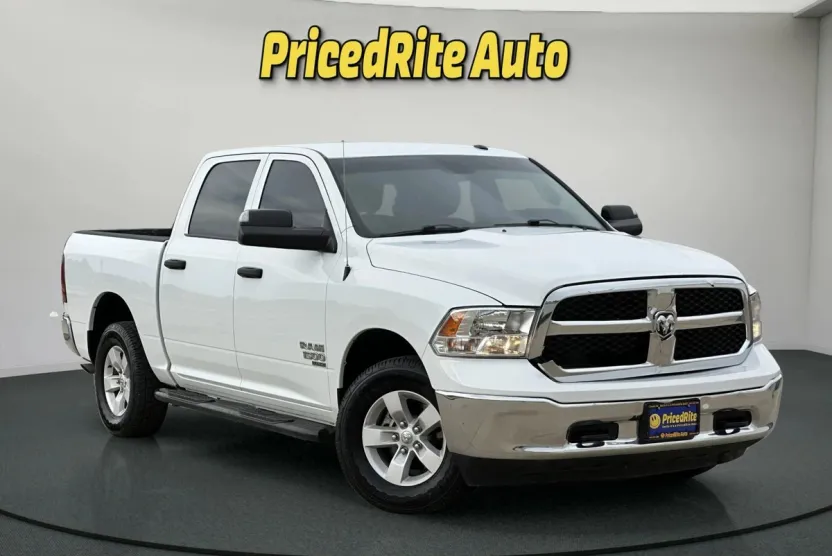 2022 Ram 1500 Classic Tradesman photo 1