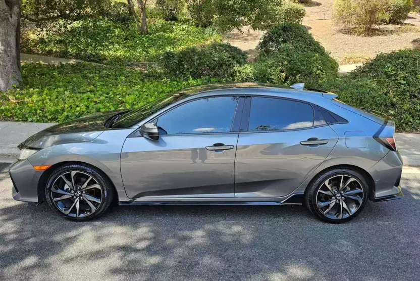 2019 Honda Civic Sport Hatchback photo 1