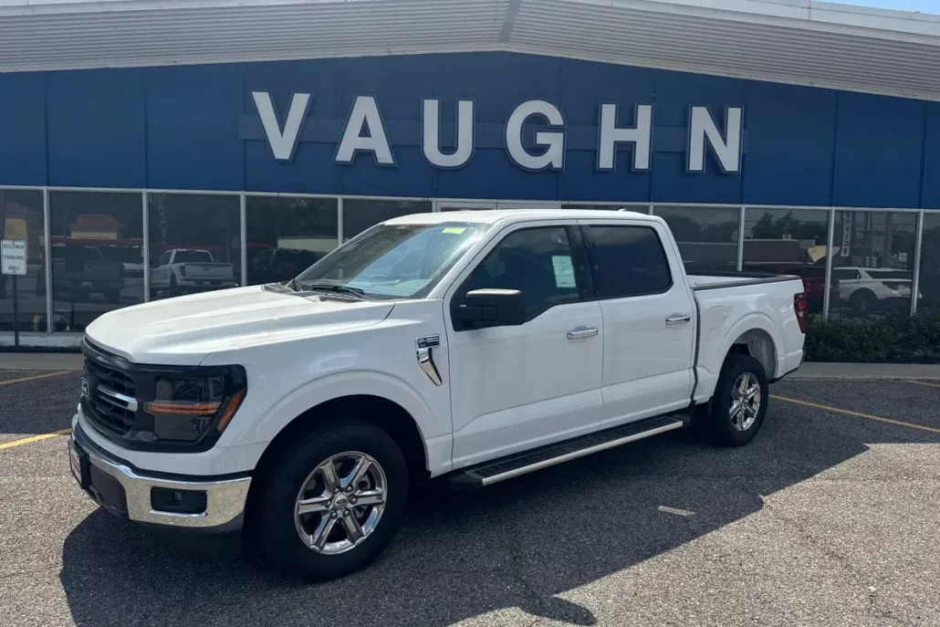 2025 Ford F-150 XLT photo 1