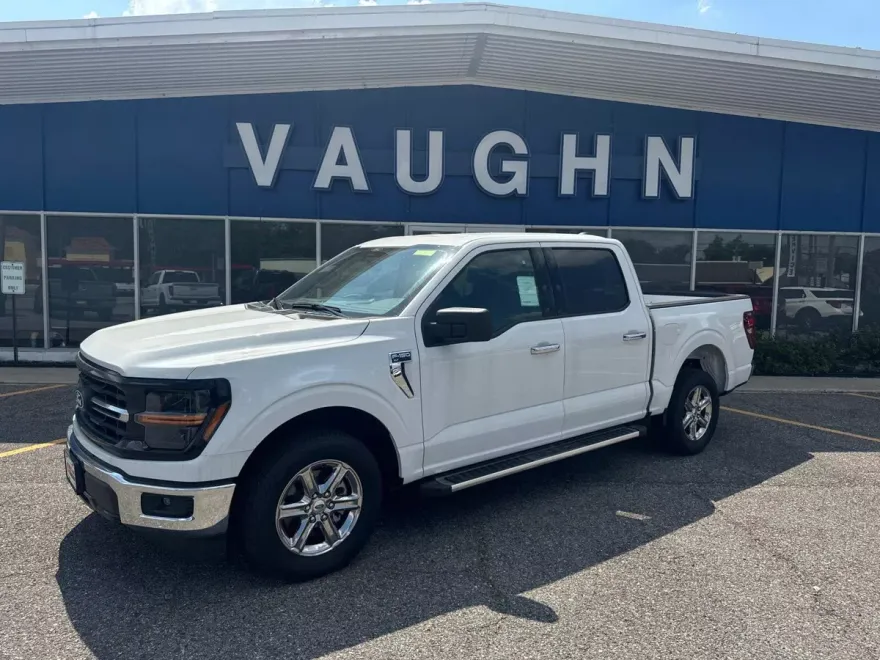 2025 Ford F-150 XLT photo 1