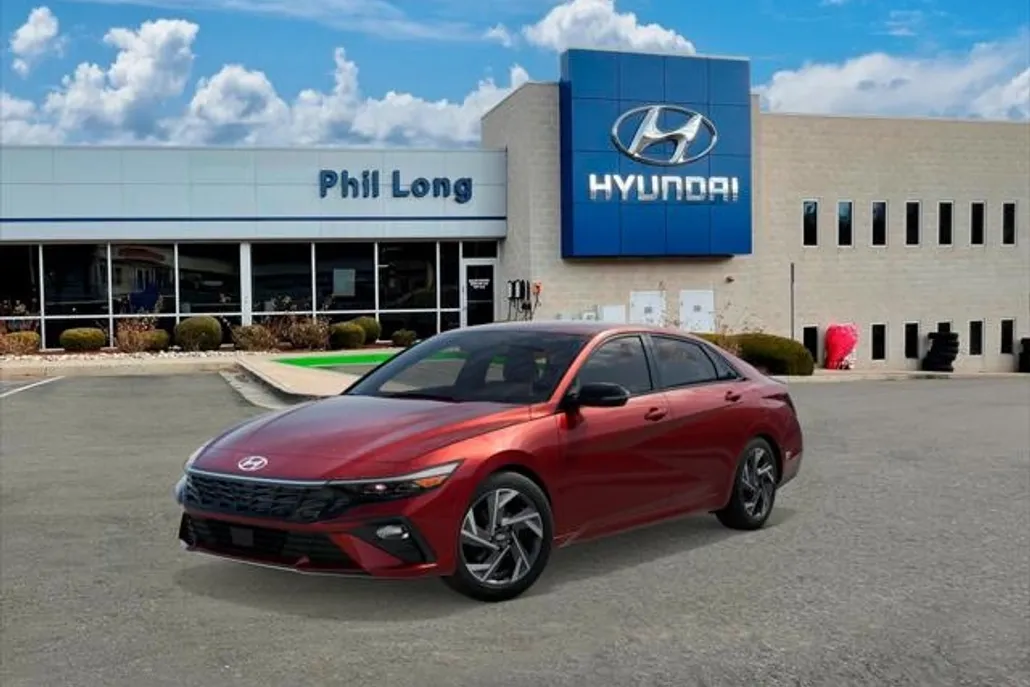 2025 Hyundai Elantra SEL Sport photo 1