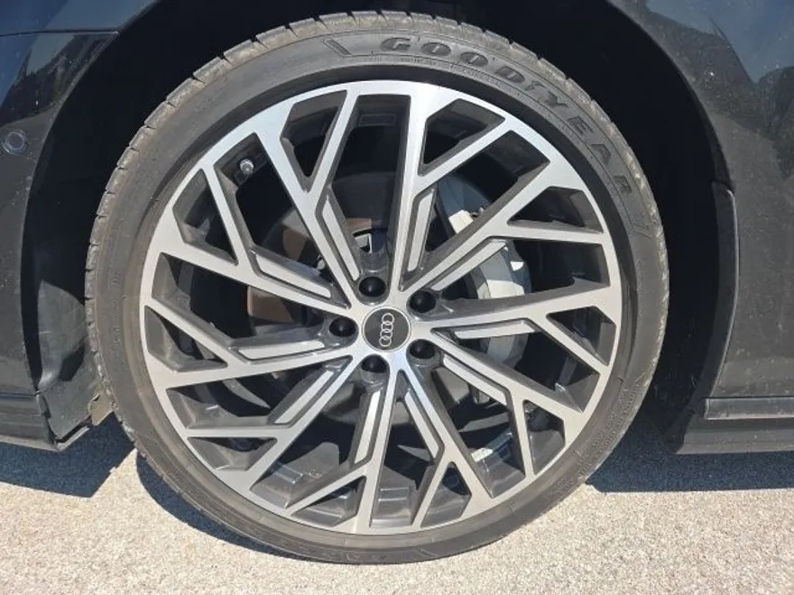 2023 Audi A8 L 55 photo 1