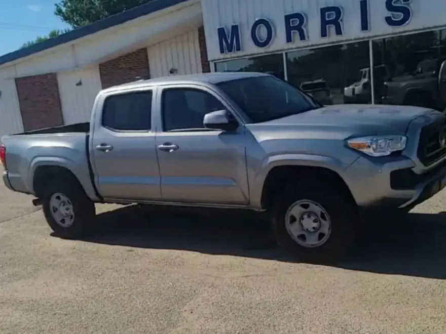 2021 Toyota Tacoma 4x4 SR photo 1