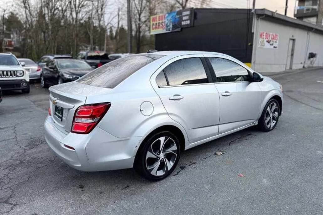 2017 Chevrolet Sonic Premier photo 1