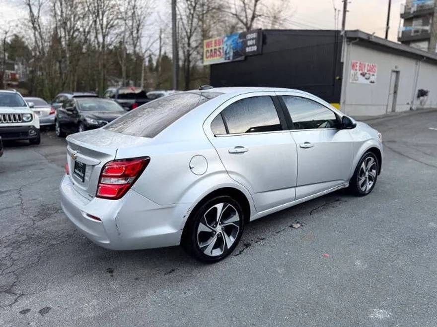 2017 Chevrolet Sonic Premier photo 1
