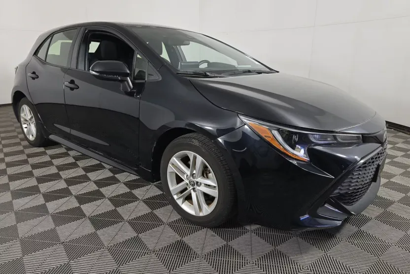 2022 Toyota Corolla SE photo 1