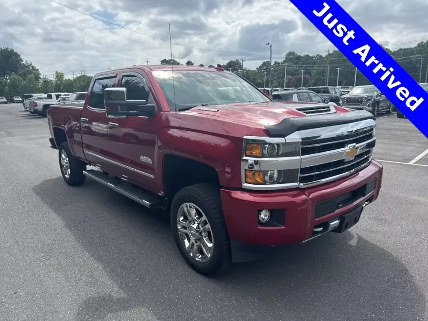 2018 Chevrolet Silverado 2500HD High Country photo 1