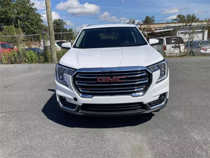 2024 Gmc Terrain SLT photo 1