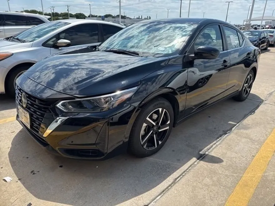2024 Nissan Sentra SV photo 1