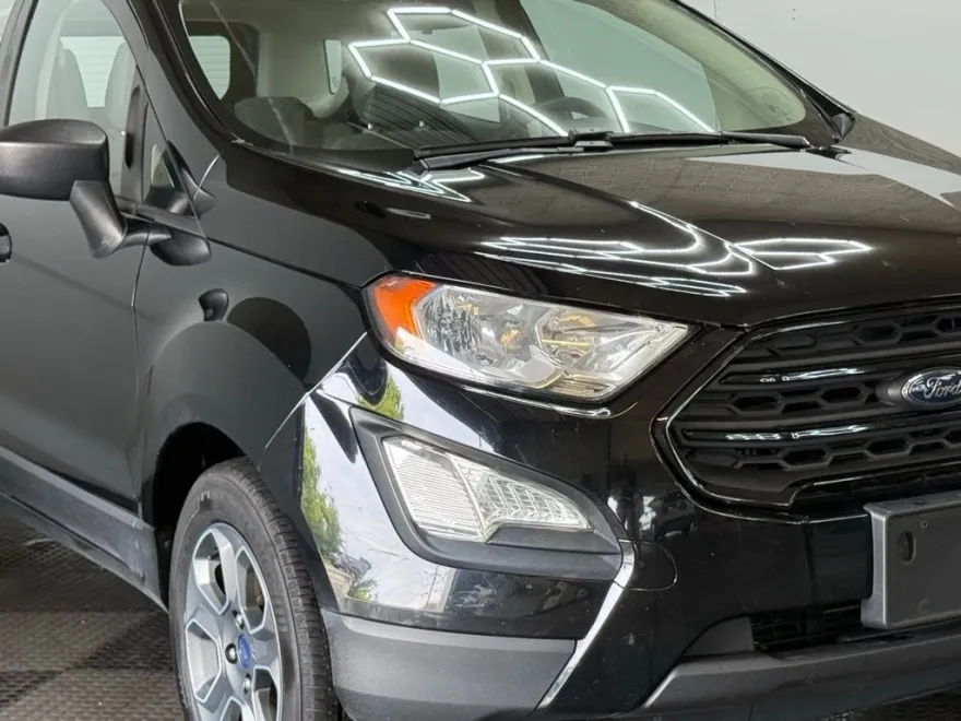 2020 Ford EcoSport S photo 1