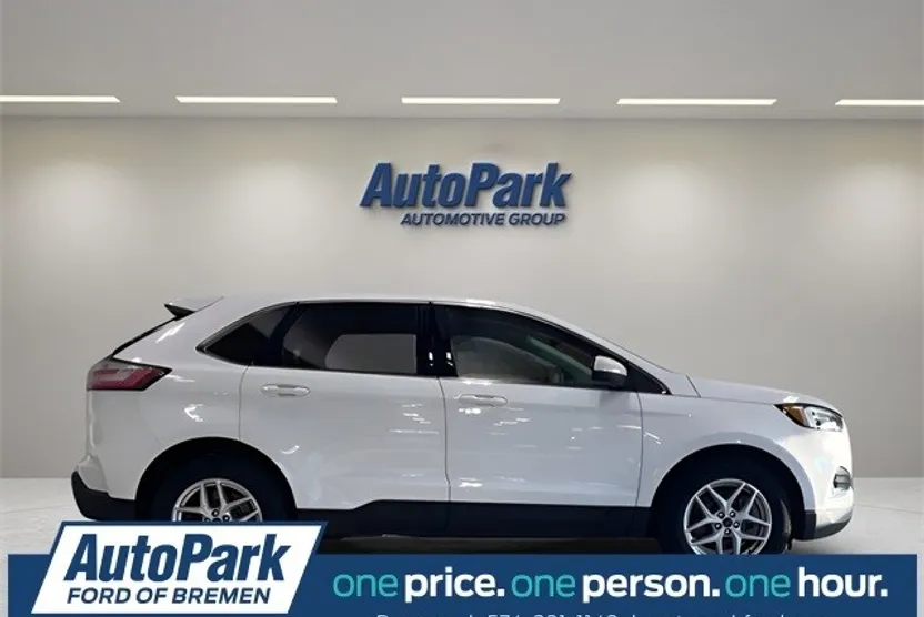 2021 Ford Edge SEL photo 1