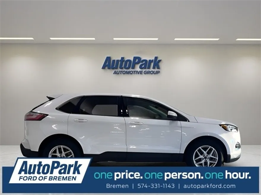 2021 Ford Edge SEL photo 1