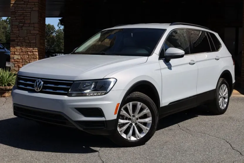 2019 Volkswagen Tiguan SE photo 1