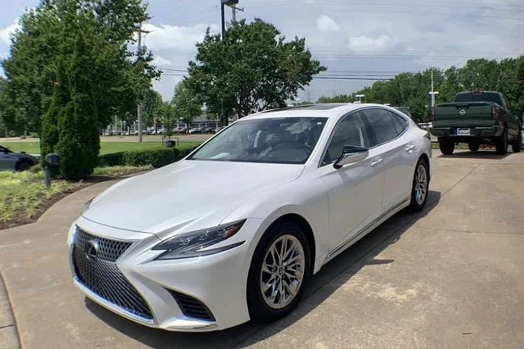 2019 Lexus LS 500 photo 1