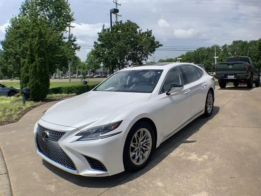 2019 Lexus LS 500 photo 1
