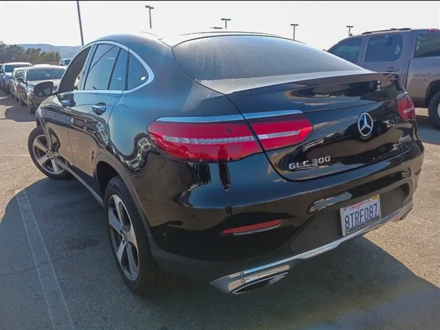 2019 Mercedes Benz GLC 300 4MATIC photo 1