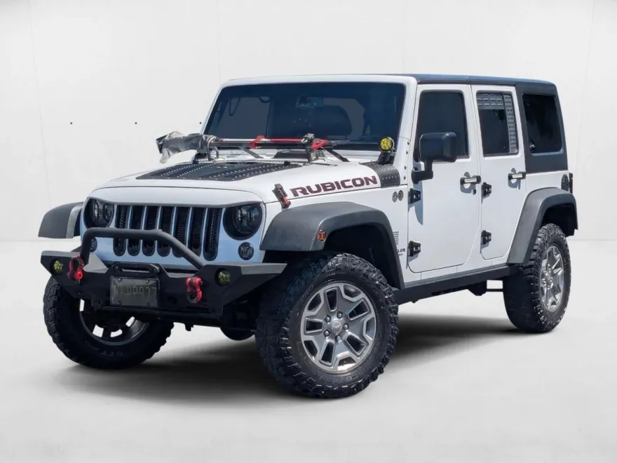 2015 Jeep Wrangler Unlimited Rubicon photo 1