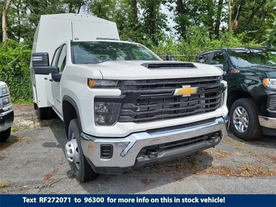 2024 Chevrolet Silverado 3500HD Work Truck photo 1