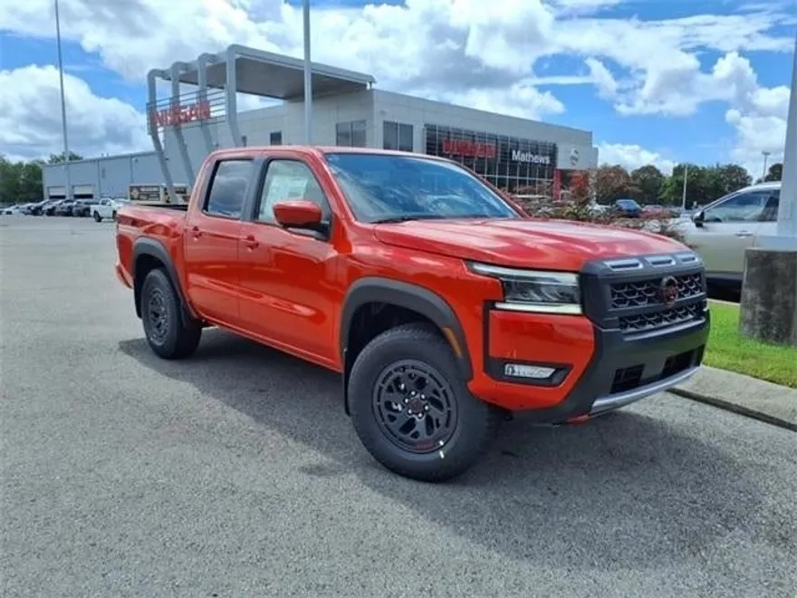 2025 Nissan Frontier Crew Cab PRO-4X photo 1