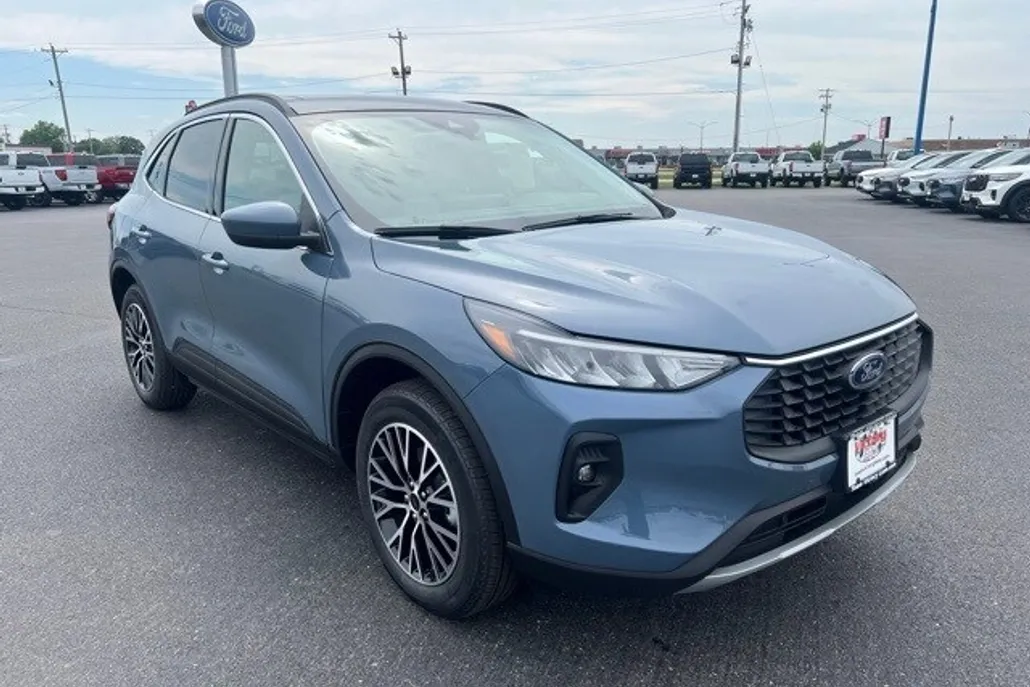 2025 Ford Escape Base photo 1