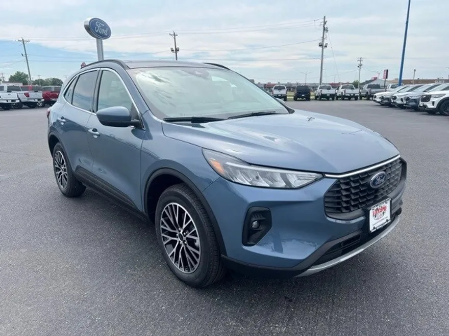 2025 Ford Escape Base photo 1