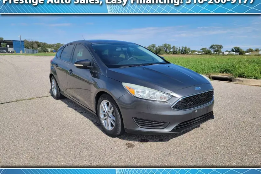 2016 Ford Focus SE photo 1