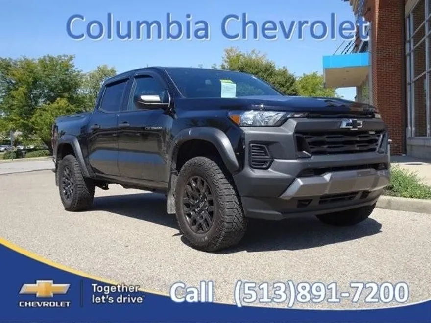 2023 Chevrolet Colorado Trail Boss photo 1