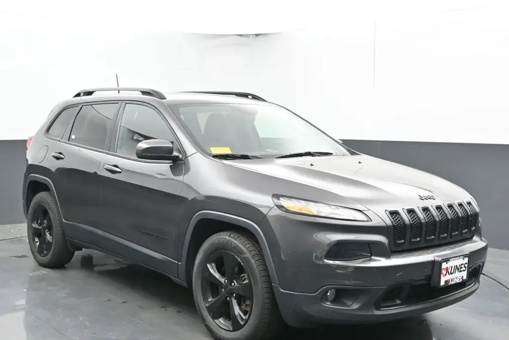2017 Jeep Cherokee Limited photo 1