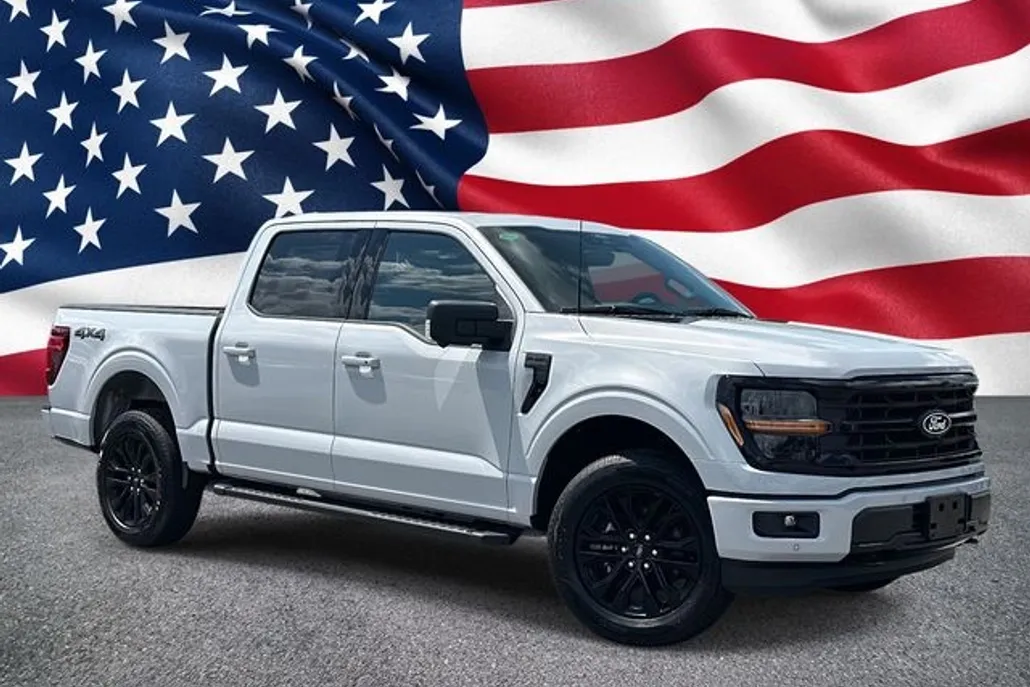 2025 Ford F-150 XLT photo 1