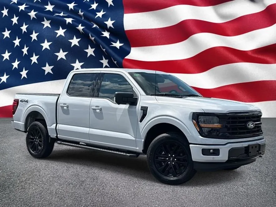 2025 Ford F-150 XLT photo 1